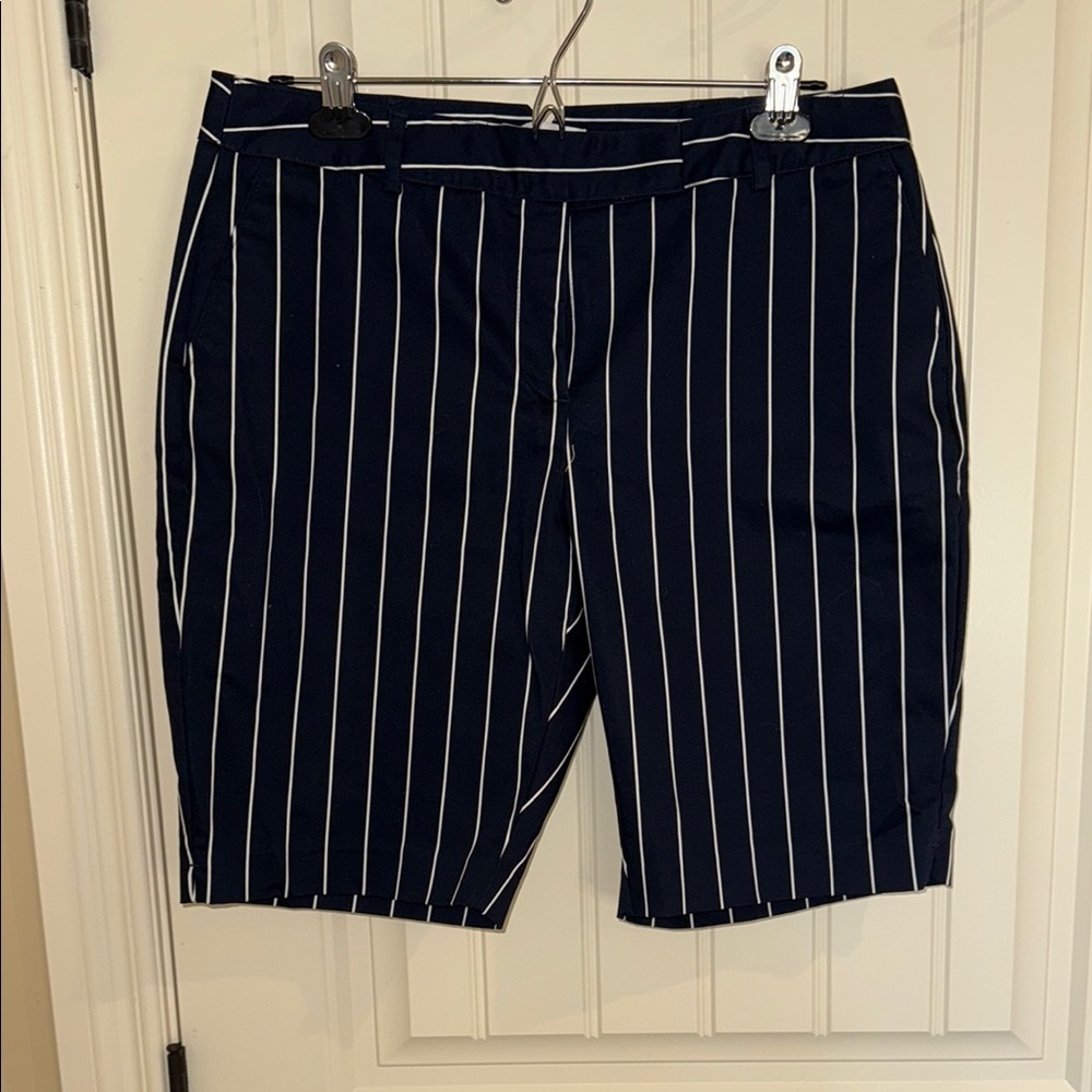 Reitmans Blue and White Pin Stripe Flat Front Shorts with Pockets